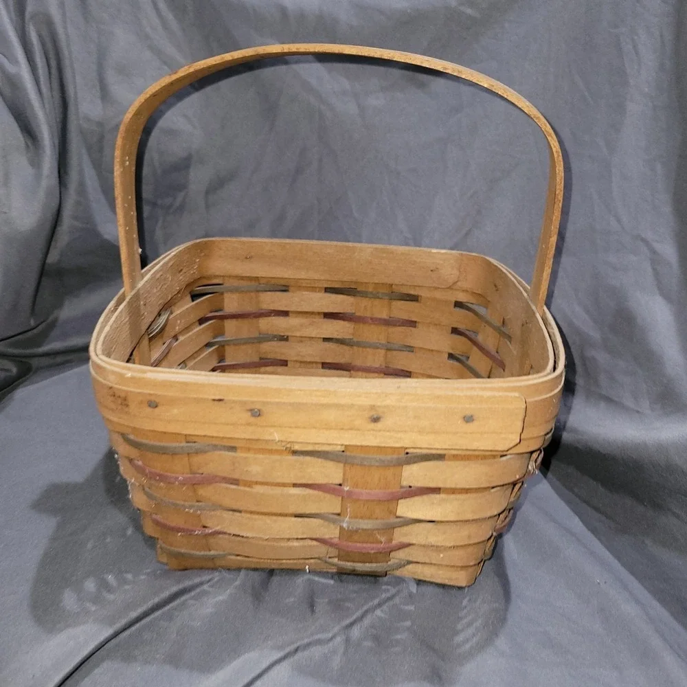 1991 Longaberger Imagine the Possibilities Bee Basket, Multi-color Weave, Easter